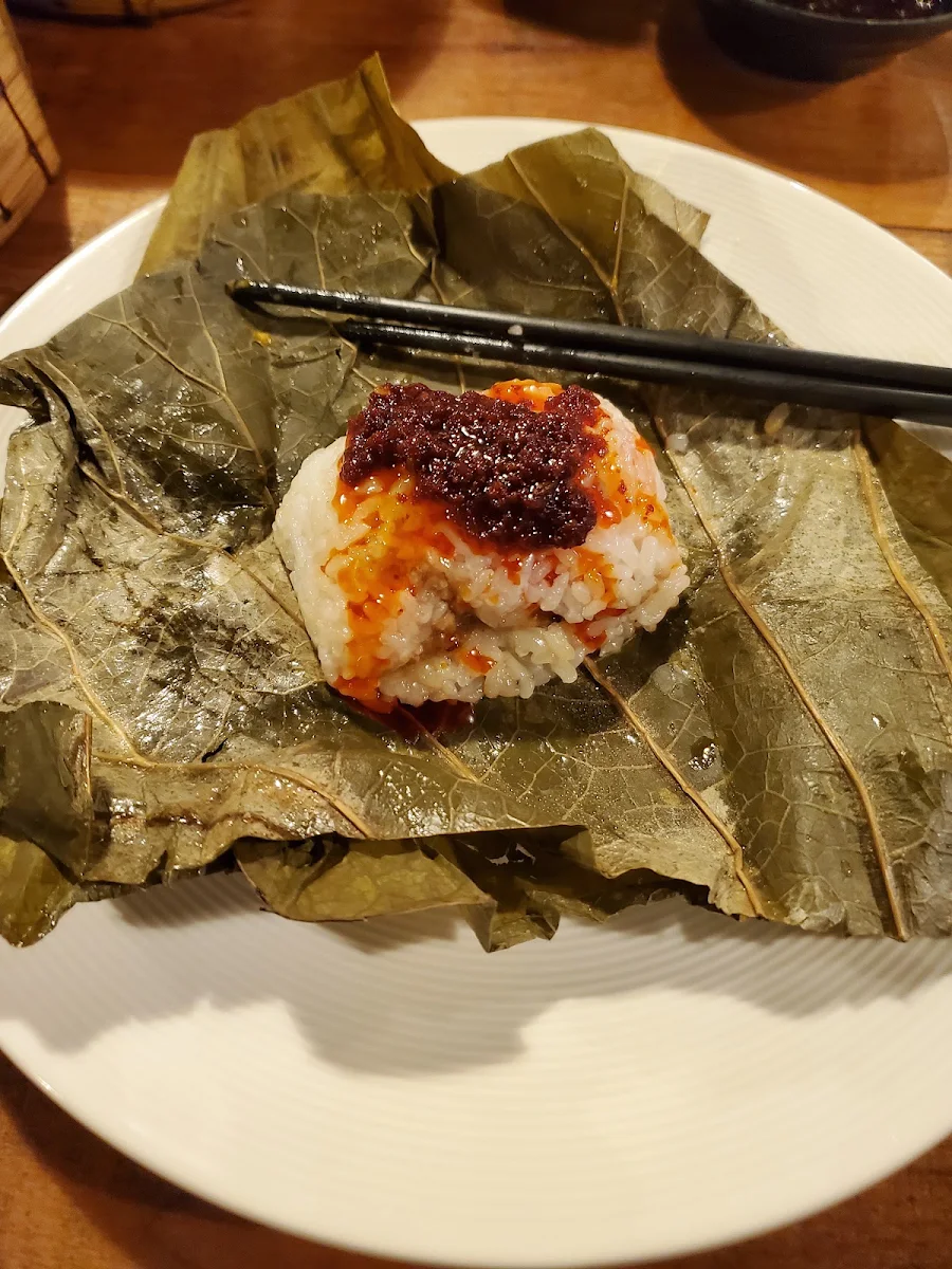 sticky rice & chicken wrapped in lotus leaf 荷叶糯米鸡, Mimimi